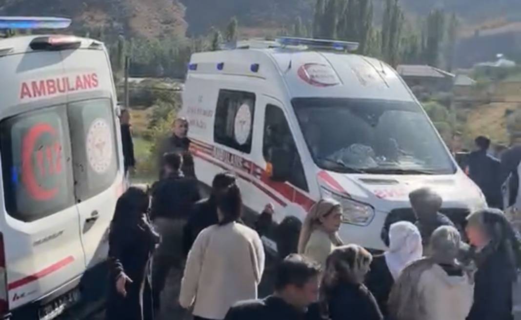 Kafa kafaya çarpıştılar! Ölü ve yaralı var 3